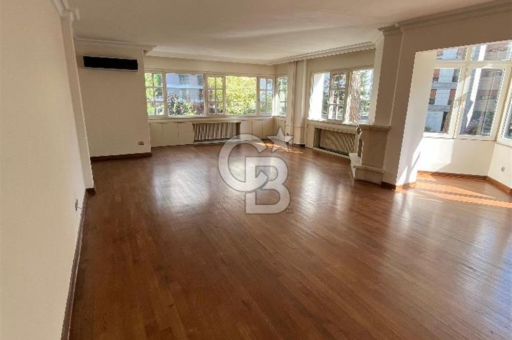 Kiralık Daire 3+1 Kaşeneler sokağında  170 M2 NET