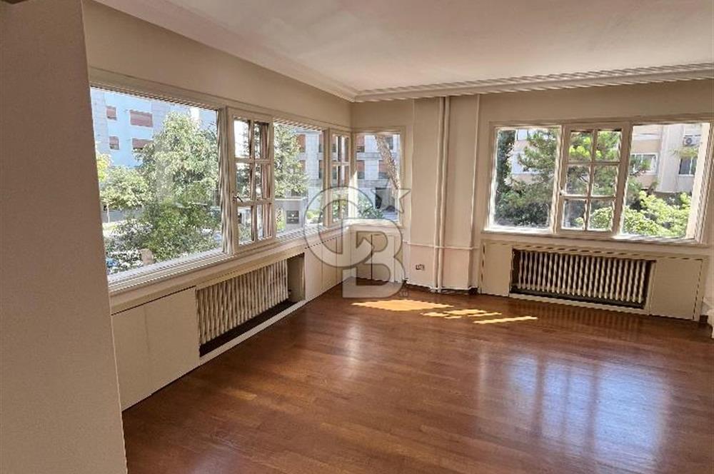 Kiralık Daire 3+1 Kaşeneler sokağında  170 M2 NET