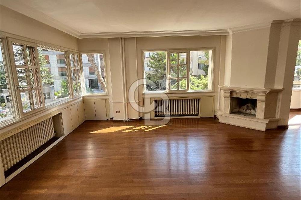 Kiralık Daire 3+1 Kaşeneler sokağında  170 M2 NET