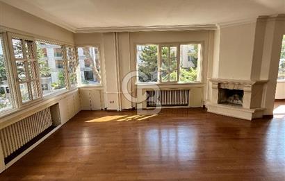 Kiralık Daire 3+1 Kaşeneler sokağında  170 M2 NET