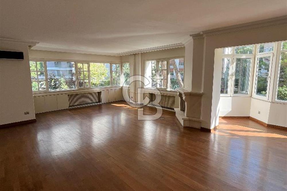 Kiralık Daire 3+1 Kaşeneler sokağında  170 M2 NET