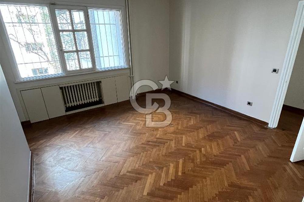 Kiralık Daire 3+1 Kaşeneler sokağında  170 M2 NET