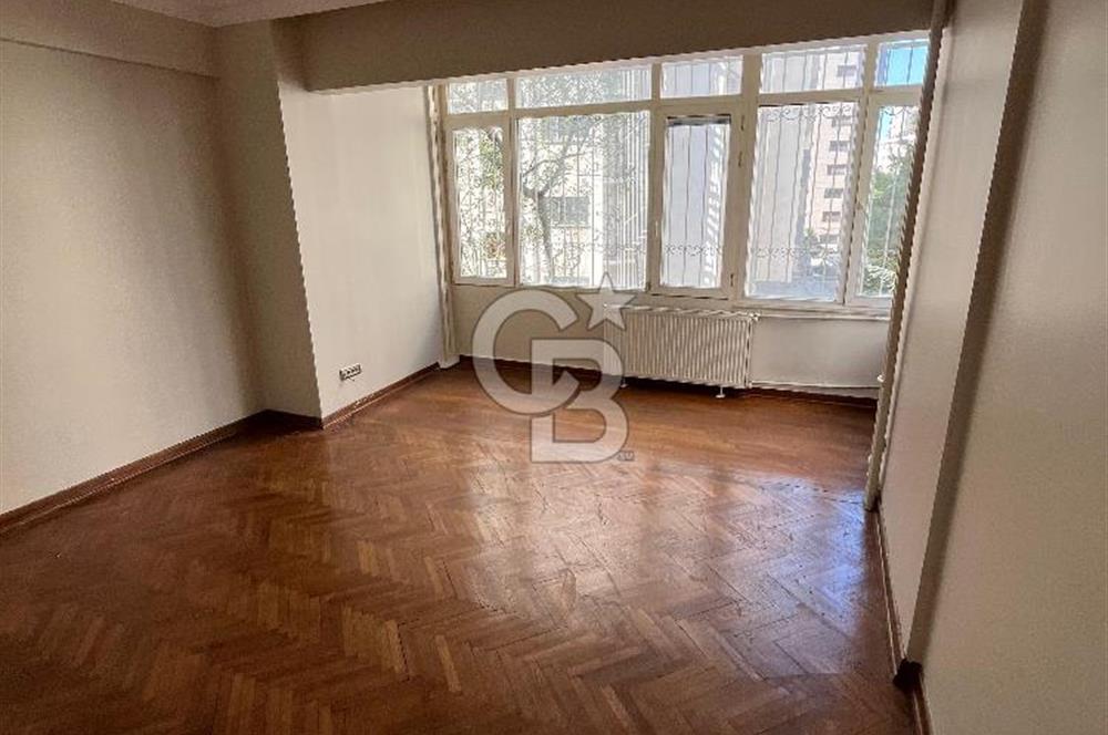 Kiralık Daire 3+1 Kaşeneler sokağında  170 M2 NET
