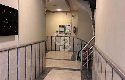 KARŞIYAKA YENİ GİRNE CADDE ÜZERİ SATILIK 3+1