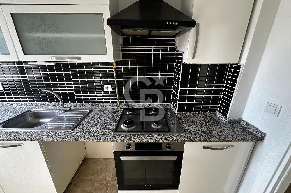 KARŞIYAKA ÖRNEKKÖYDE KİRALIK 2+1 DAİRE
