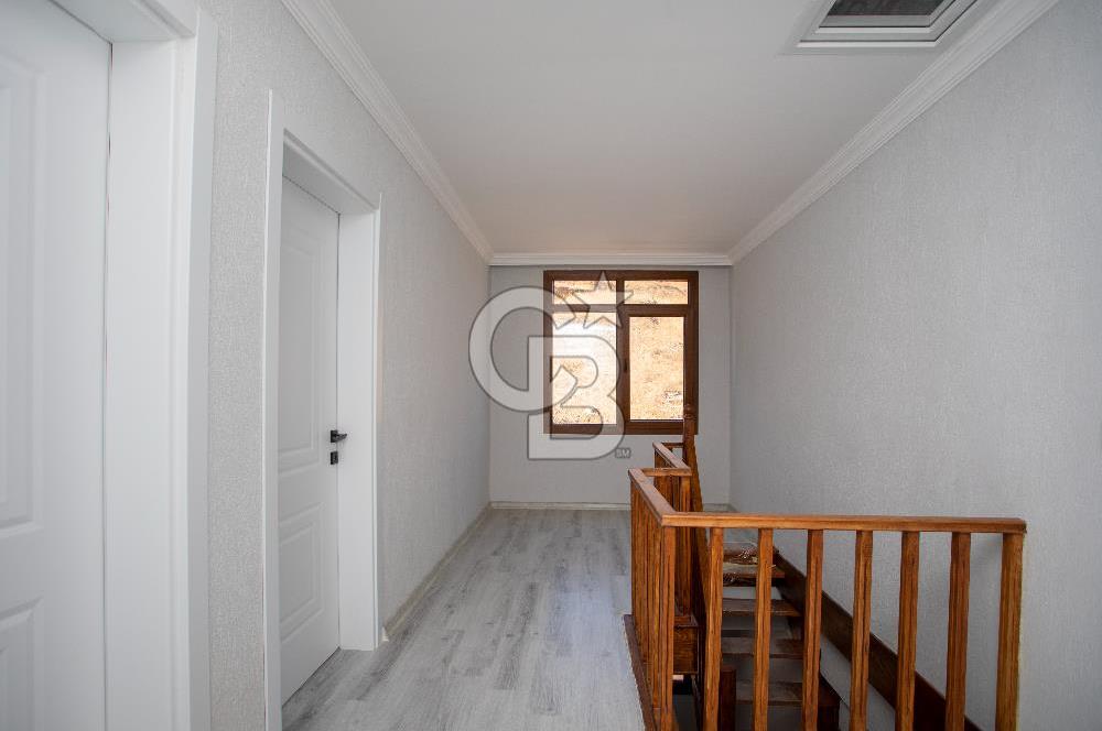 Foça Bağarası Kazım Dirik Mah. 2+2 Dubleks Daire