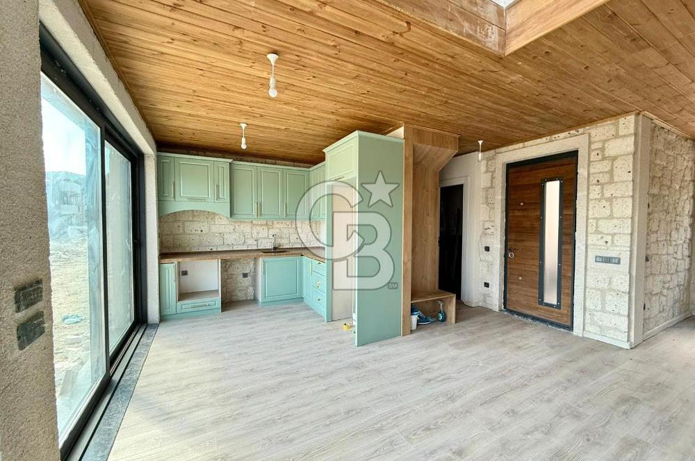 İzmir Urla Balıklıova Çınar Konaklarında Satılık Villa