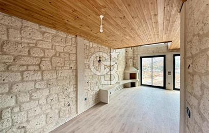 İzmir Urla Balıklıova Çınar Konaklarında Satılık Villa