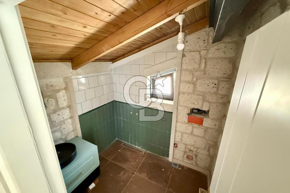 İzmir Urla Balıklıova Çınar Konaklarında Satılık Villa