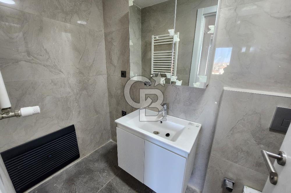 1272175947 KADIKÖY MERDİVENKÖY'DE KİRALIK 2+1 SIFIR DAİRE 