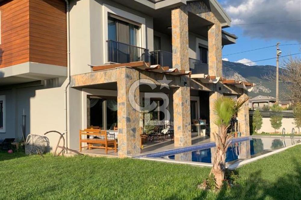 Muğla Ortaköy’de Satılık 4+1 Villa