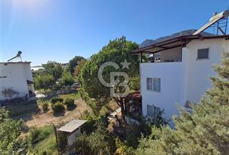 Örenin Huzurlu Atmosferinde Denize Yakın Tripleks Villa