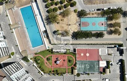 Granada Sitesinde Havuz ve Park Manzaralı Satılık 3+1 Daire