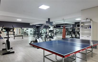Granada Sitesinde Havuz ve Park Manzaralı Satılık 3+1 Daire