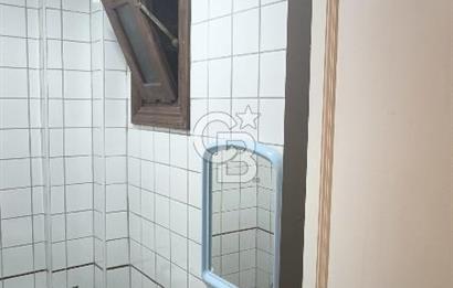 KİRALIK KÖŞK 2+1 KADİKÖY BALEDİYE ARKASINDA ÖZEL BAHÇESI 