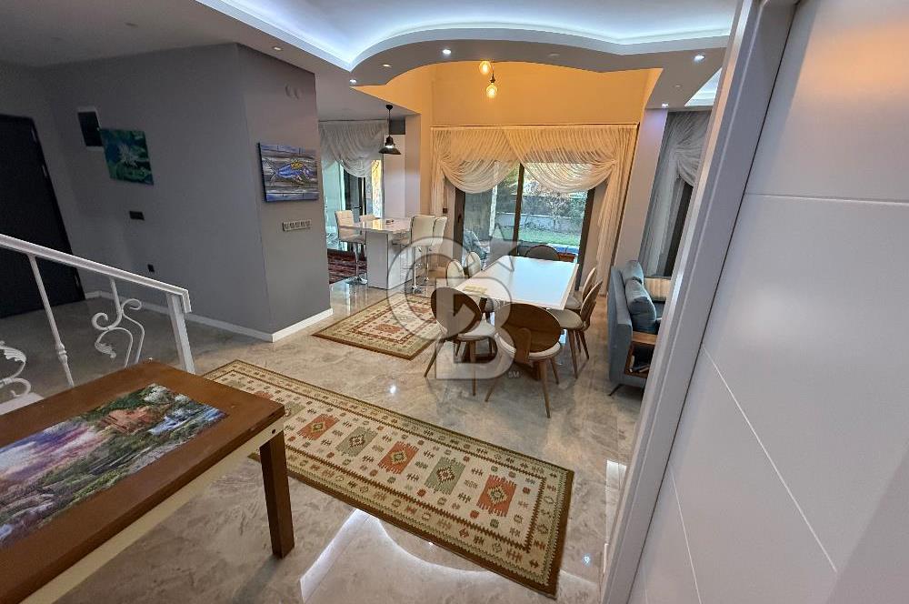 Muğla Ortaköy’de Satılık 4+1 Villa