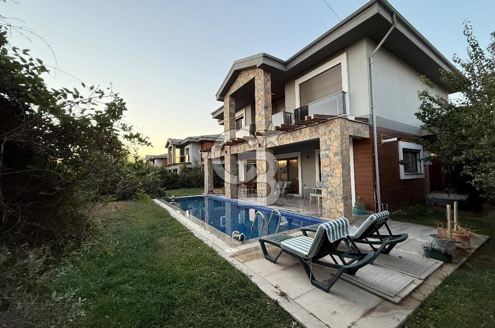 Muğla Ortaköy’de Satılık 4+1 Villa