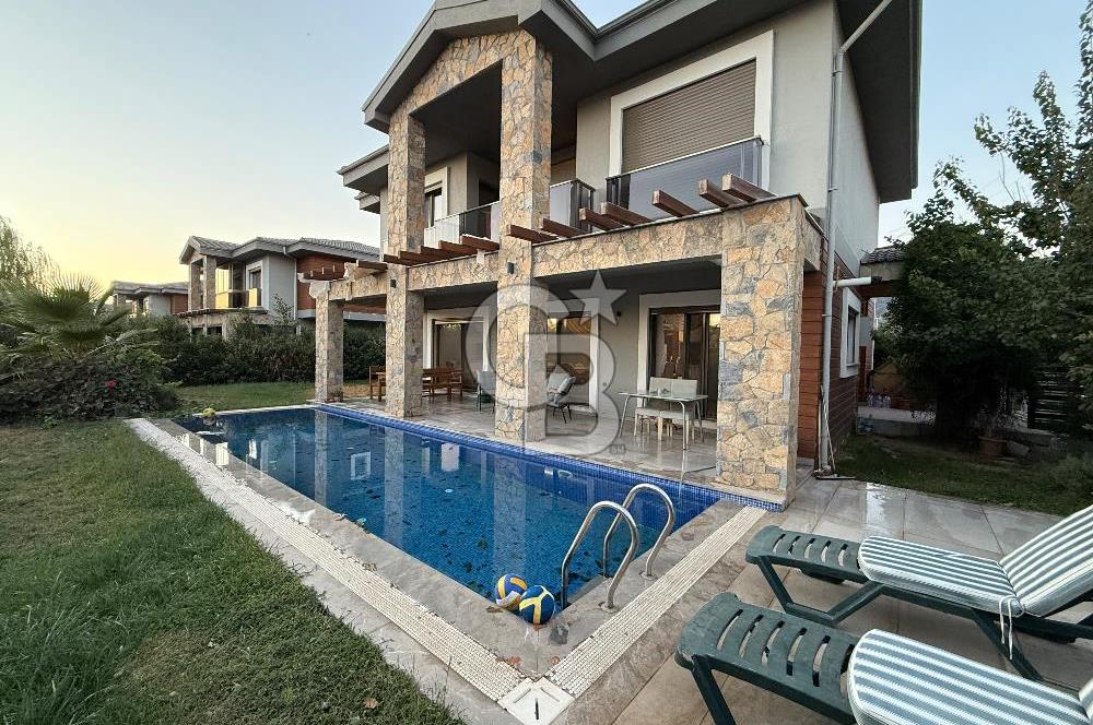 Muğla Ortaköy’de Satılık 4+1 Villa