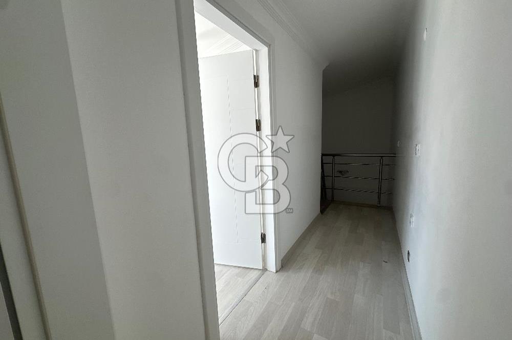 Çiğli Yenimahalle de teraslı 4 + 1 dubleks kiralık