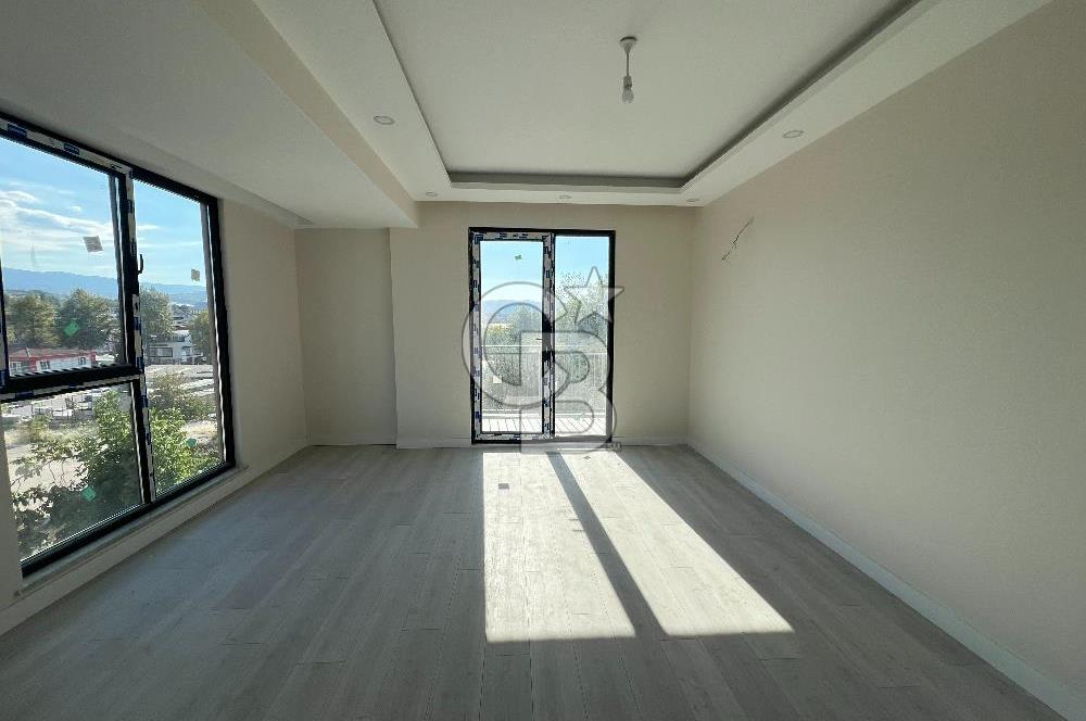 BAŞİSKELE'DE ARA KAT MANZARALI 3+1 SATILIK SIFIR DAİRE