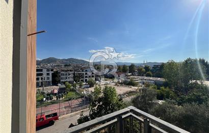 BAŞİSKELE'DE ARA KAT MANZARALI 3+1 SATILIK SIFIR DAİRE
