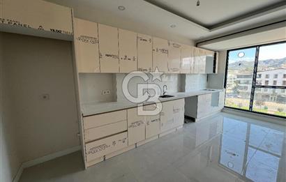 BAŞİSKELE'DE ARA KAT MANZARALI 3+1 SATILIK SIFIR DAİRE
