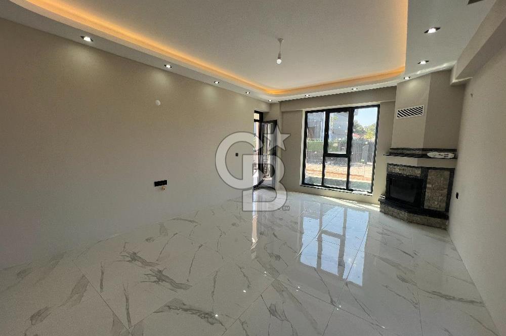 KARTEPE MÜSTAKİL HAVUZLU GENİŞ BAHÇELİ LÜKS 4+1 SATILIK VİLLA