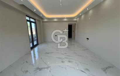KARTEPE MÜSTAKİL HAVUZLU GENİŞ BAHÇELİ LÜKS 4+1 SATILIK VİLLA