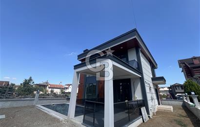 KARTEPE MÜSTAKİL HAVUZLU GENİŞ BAHÇELİ LÜKS 4+1 SATILIK VİLLA