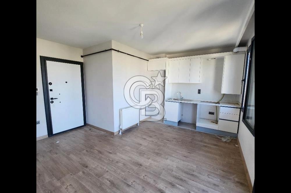 1272175947 KADIKÖY MERDİVENKÖY'DE KİRALIK 2+1 SIFIR DAİRE 