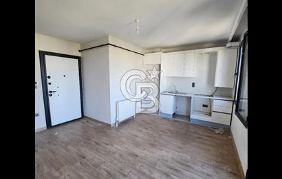 1272175947 KADIKÖY MERDİVENKÖY'DE KİRALIK 2+1 SIFIR DAİRE 