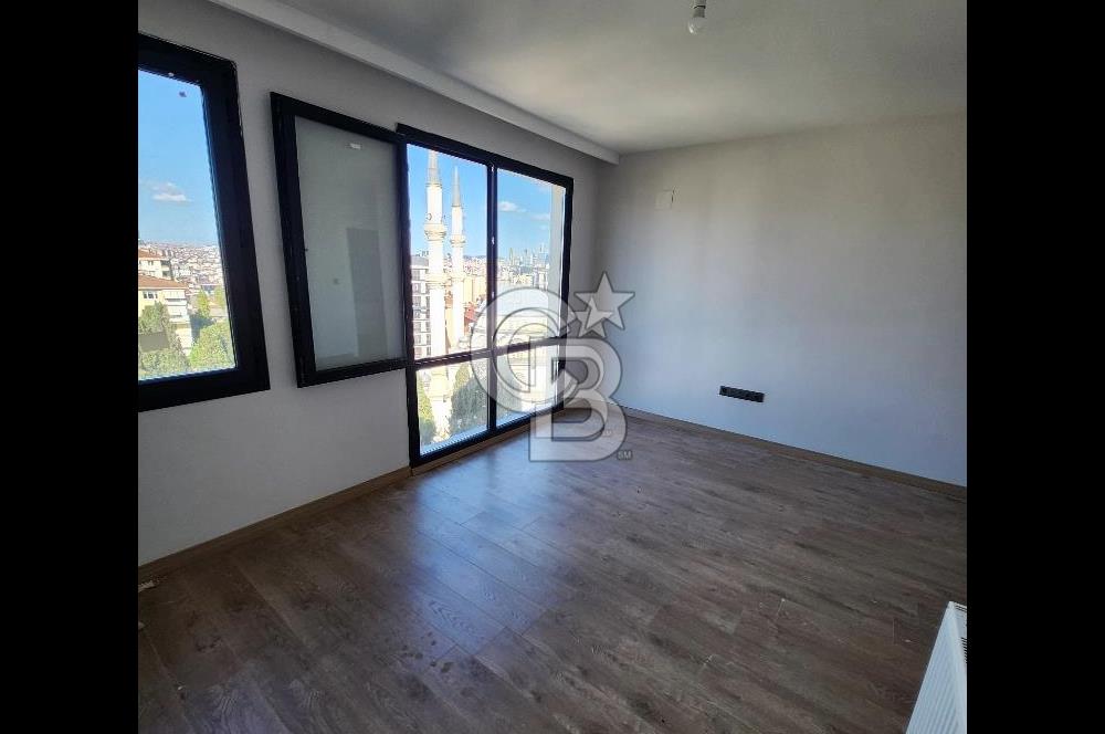 1272175947 KADIKÖY MERDİVENKÖY'DE KİRALIK 2+1 SIFIR DAİRE 