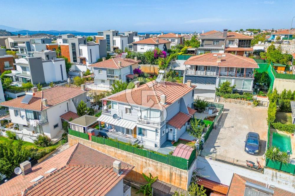 GÜZELBAHÇE KAHRAMANDERE KOLEJLER BÖLGESİNDE SATILIK VİLLA