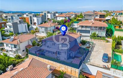 GÜZELBAHÇE KAHRAMANDERE KOLEJLER BÖLGESİNDE SATILIK VİLLA