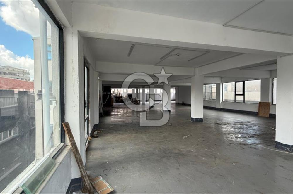 EYÜP TOPÇULARDA SATILIK 5 KATLI BETONARME İŞ YERİ VE ARSASI