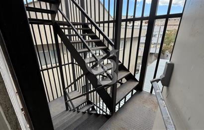 EYÜP TOPÇULARDA SATILIK 5 KATLI BETONARME İŞ YERİ VE ARSASI