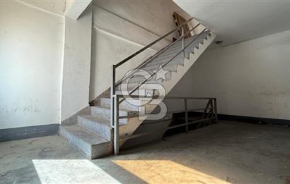 EYÜP TOPÇULARDA SATILIK 5 KATLI BETONARME İŞ YERİ VE ARSASI