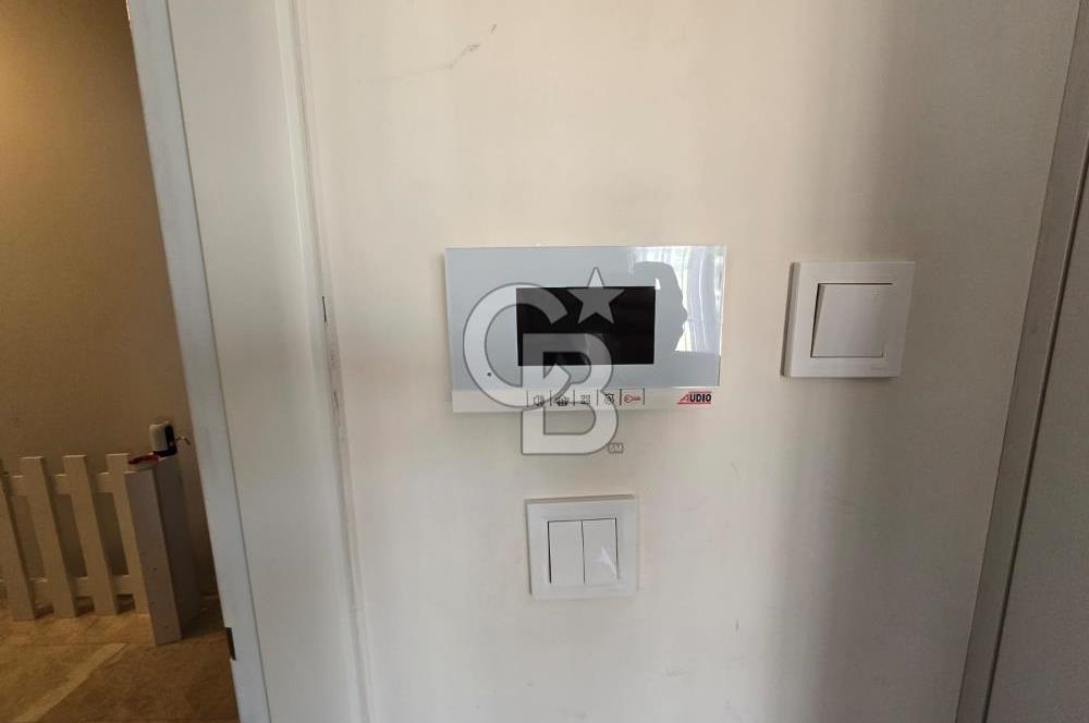 Çiğli Aydınlıkevlerde Havuzlu Sitede Eşyalı Kiralık 1+1 Daire
