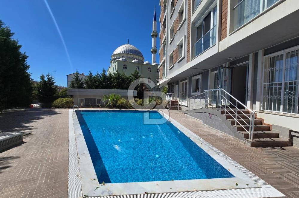 Çiğli Aydınlıkevlerde Havuzlu Sitede Eşyalı Kiralık 1+1 Daire