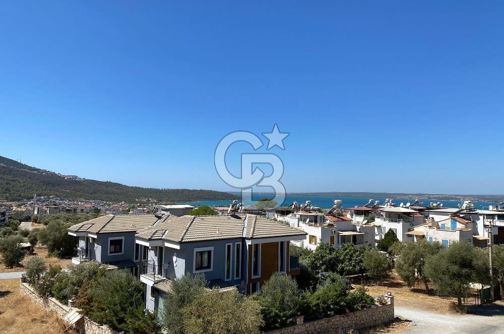 Didim Akbük'de Doğa ve Deniz Manzaralı Geniş Çatı Dubleksi