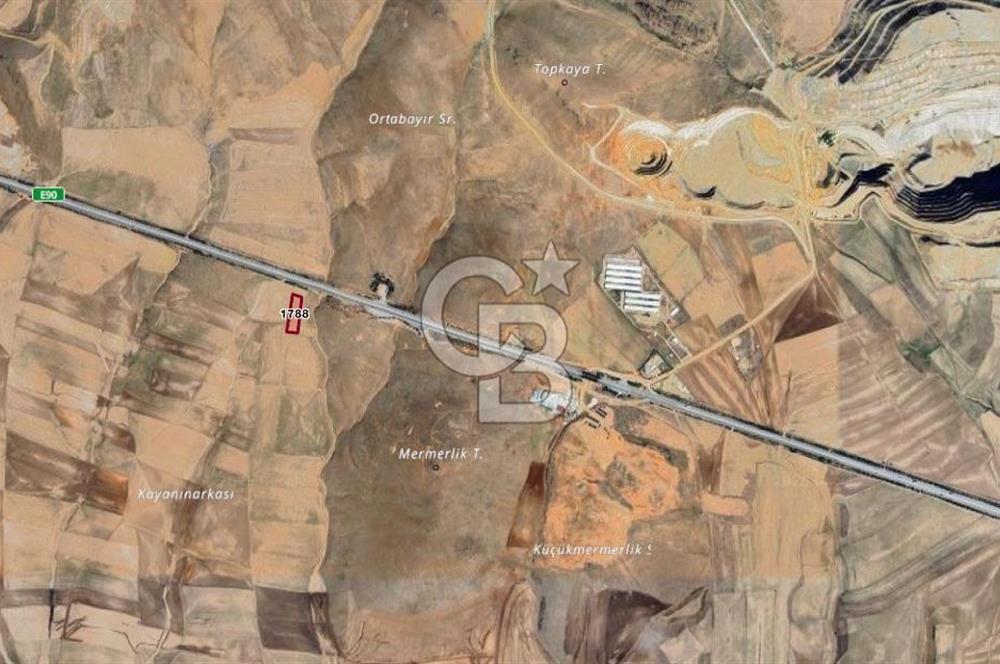 Eskişehir-Sivrihisar-Karakaya Mahallesinde Ana Yol Cepheli Satılık Tarla