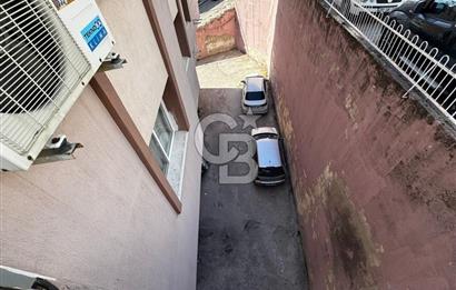 Basın sitesinde deniz manzaralı satılık daire