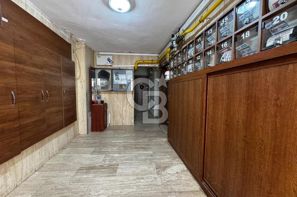 Basın sitesinde deniz manzaralı satılık daire