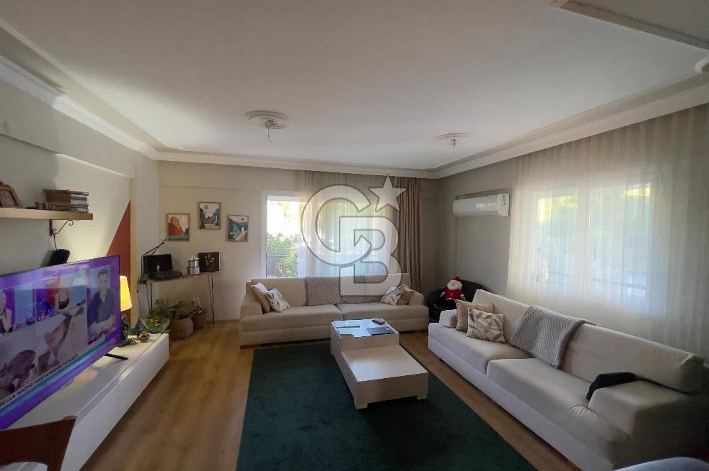 BORNOVA EVKA 3'DE GENİŞ 3+1 KİRALIK DAİRE 