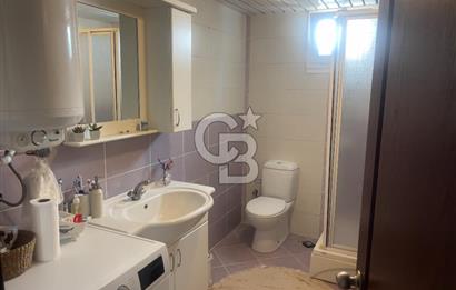 BORNOVA EVKA 3'DE GENİŞ 3+1 KİRALIK DAİRE 