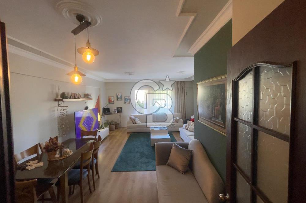 BORNOVA EVKA 3'DE GENİŞ 3+1 KİRALIK DAİRE 