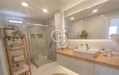 ÇEŞME'DE MÜSTAKİL HAVUZLU 4+1 FIRSAT SATILIK VİLLA