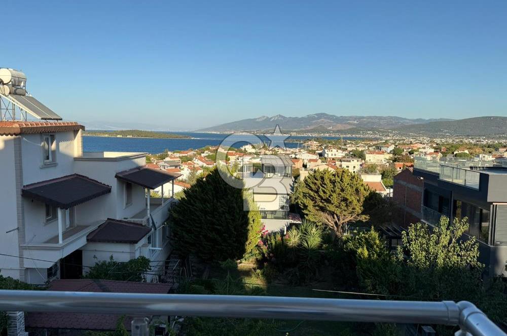 Urla İskele’de Satılık Müstakil Deniz Manzaralı Villa