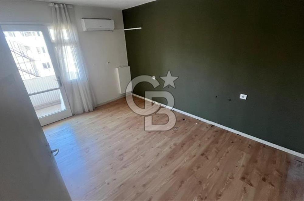 Satılık / Kiralık Daire – Karşıyaka İskele Karşısı