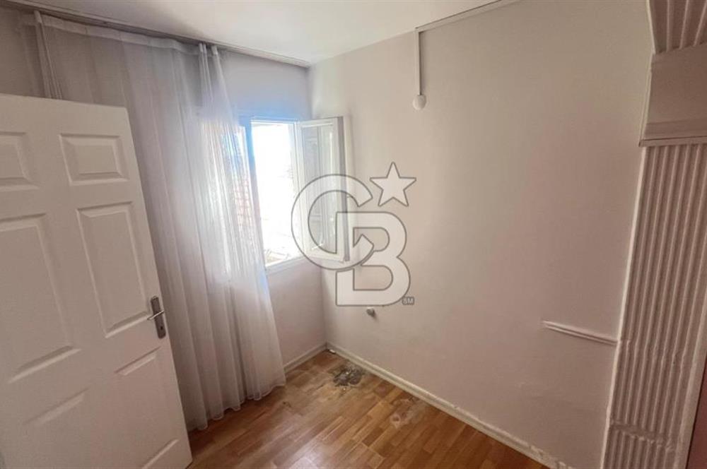 Satılık / Kiralık Daire – Karşıyaka İskele Karşısı